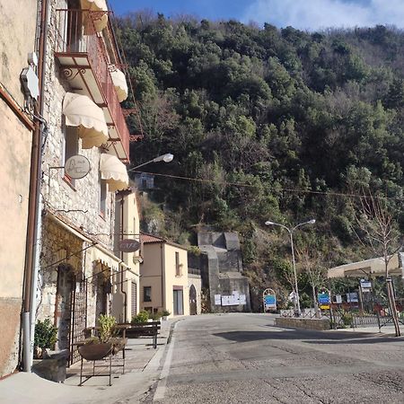 B&B La Fontana Borbone Lauria Inferiore Exterior foto